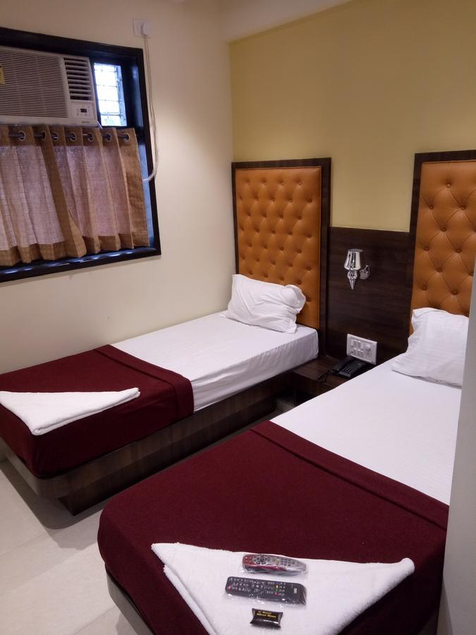 Hotel Silver Elite Мумбаи Экстерьер фото