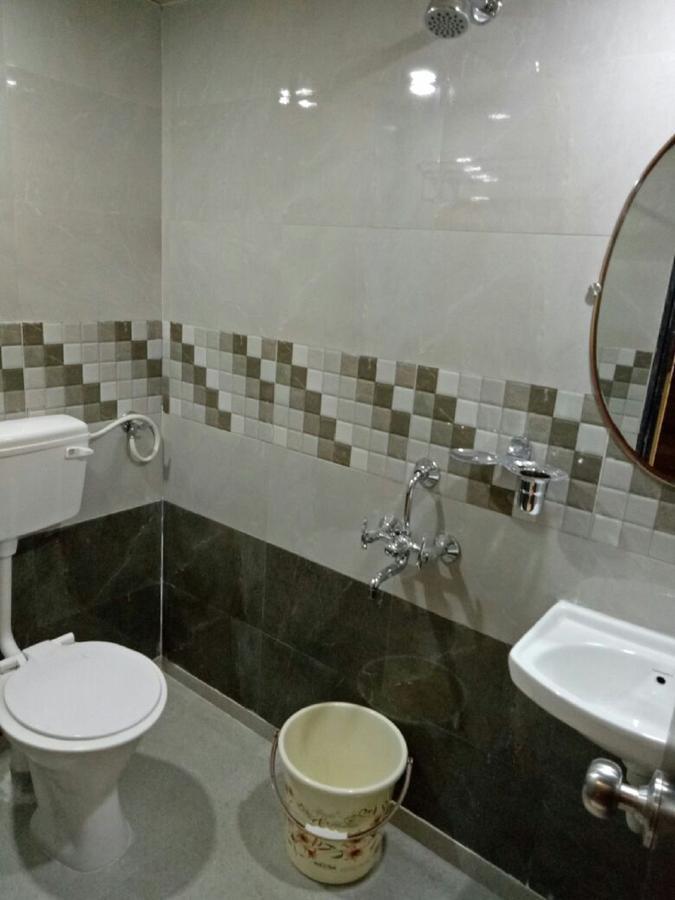Hotel Silver Elite Мумбаи Экстерьер фото
